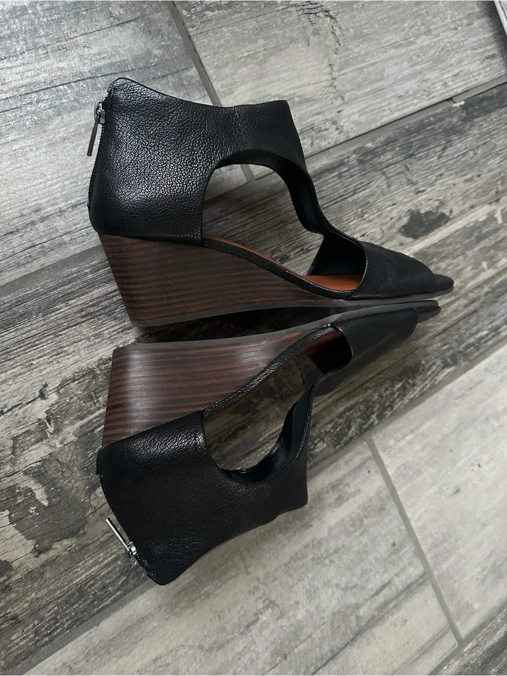 NEW Lucky Brand Black Wedge Sandals Size 7